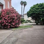 Chez Virginie Et Laurent Apartman